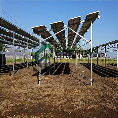 Solarne montažne konstrukcije na farmi
