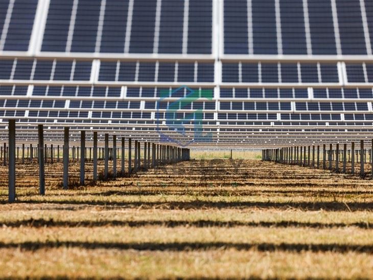 Flexible Tilt Agricultural Solar Array For Farms